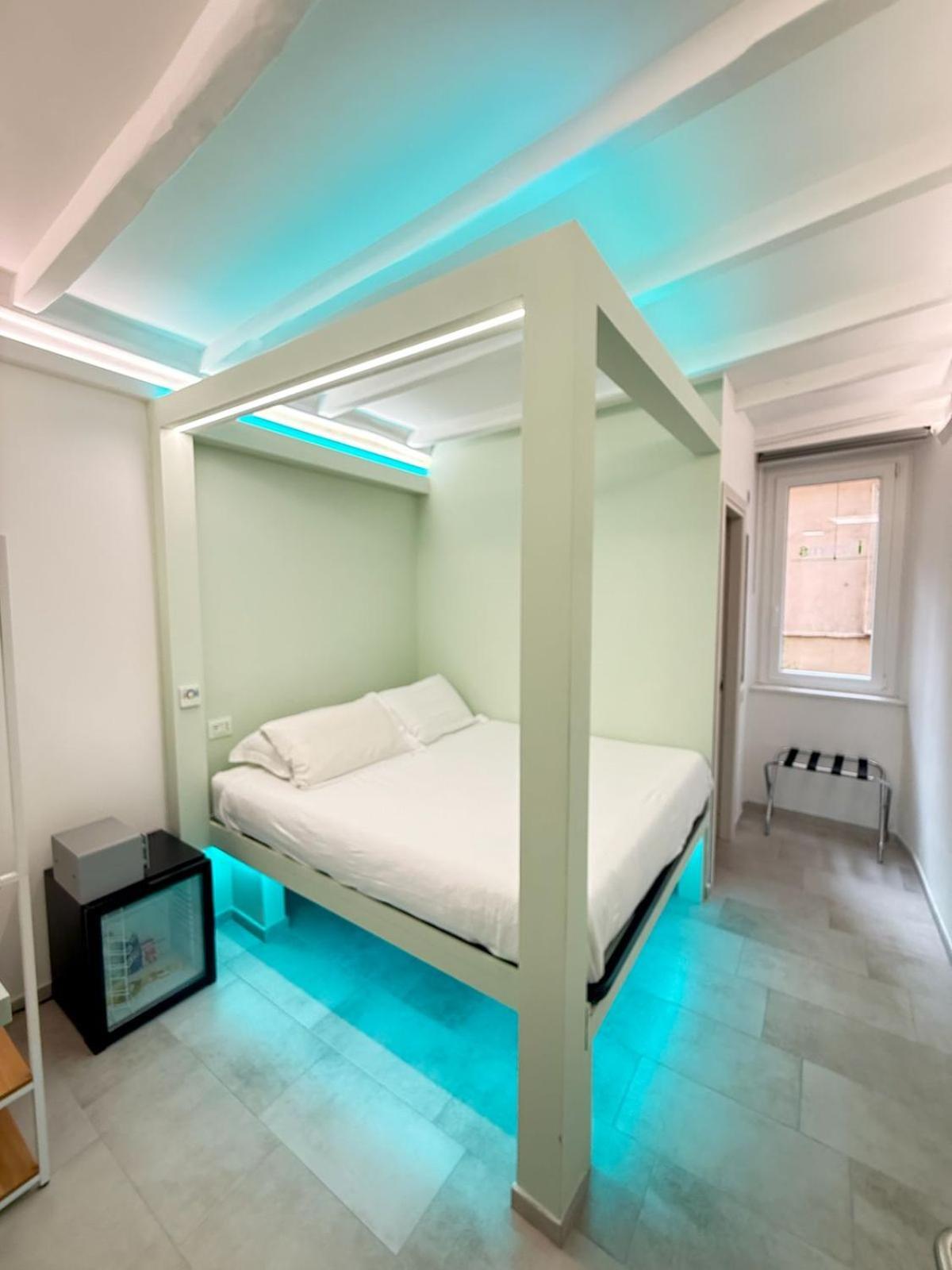Irooms - Spanish Steps Guest house 4*