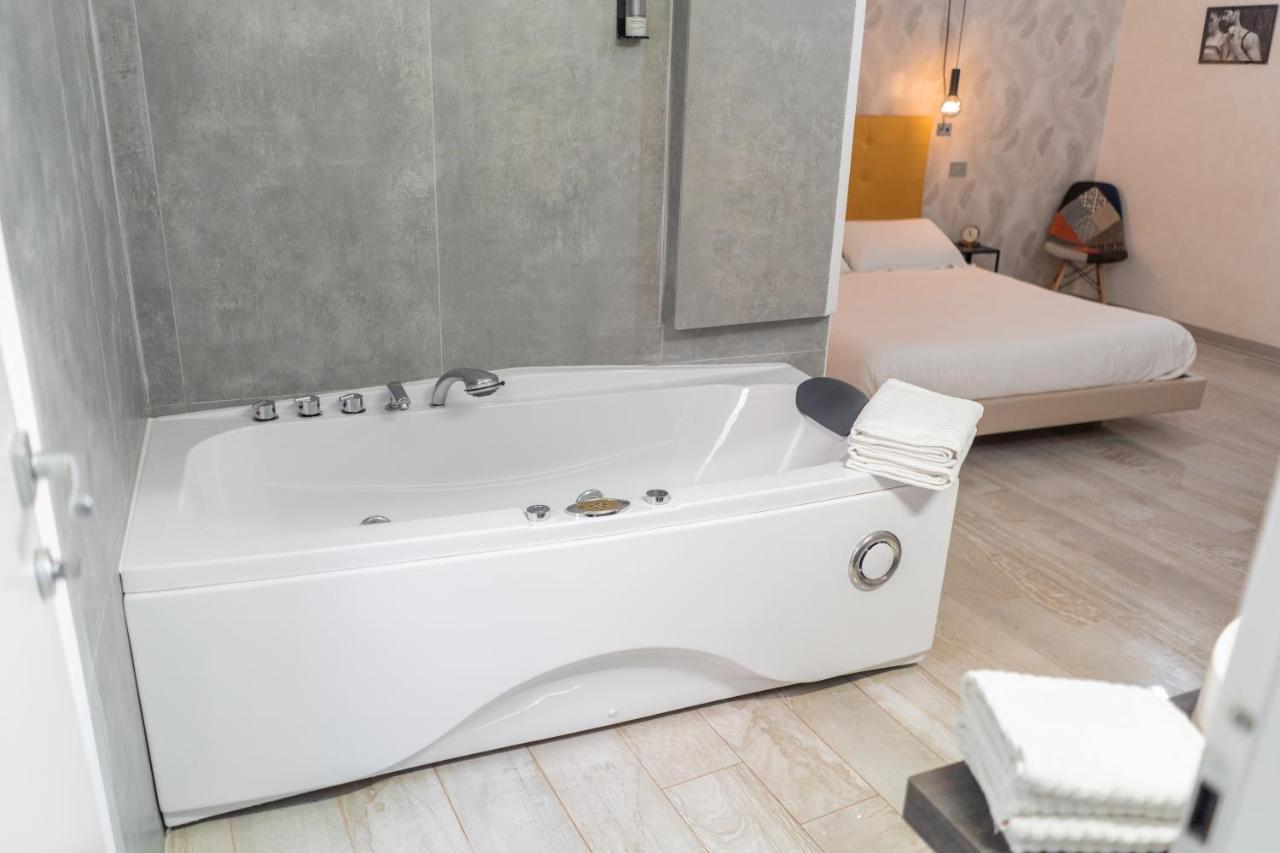 Maison d'hôtes Irooms - Spanish Steps 4*